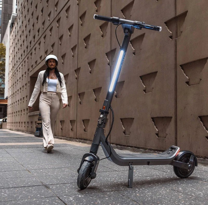 Apollo Go Electric Scooter - Robot Specialist - New Machines