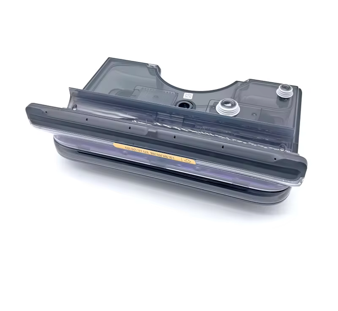 Roborock F25 Ultra Clean Water Tank — underside view